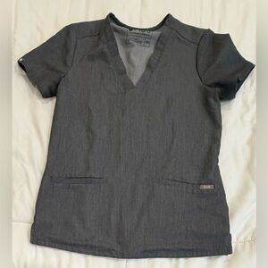 **FIGS Technical Collection Scrub Top – Gray – Women’s XXS**